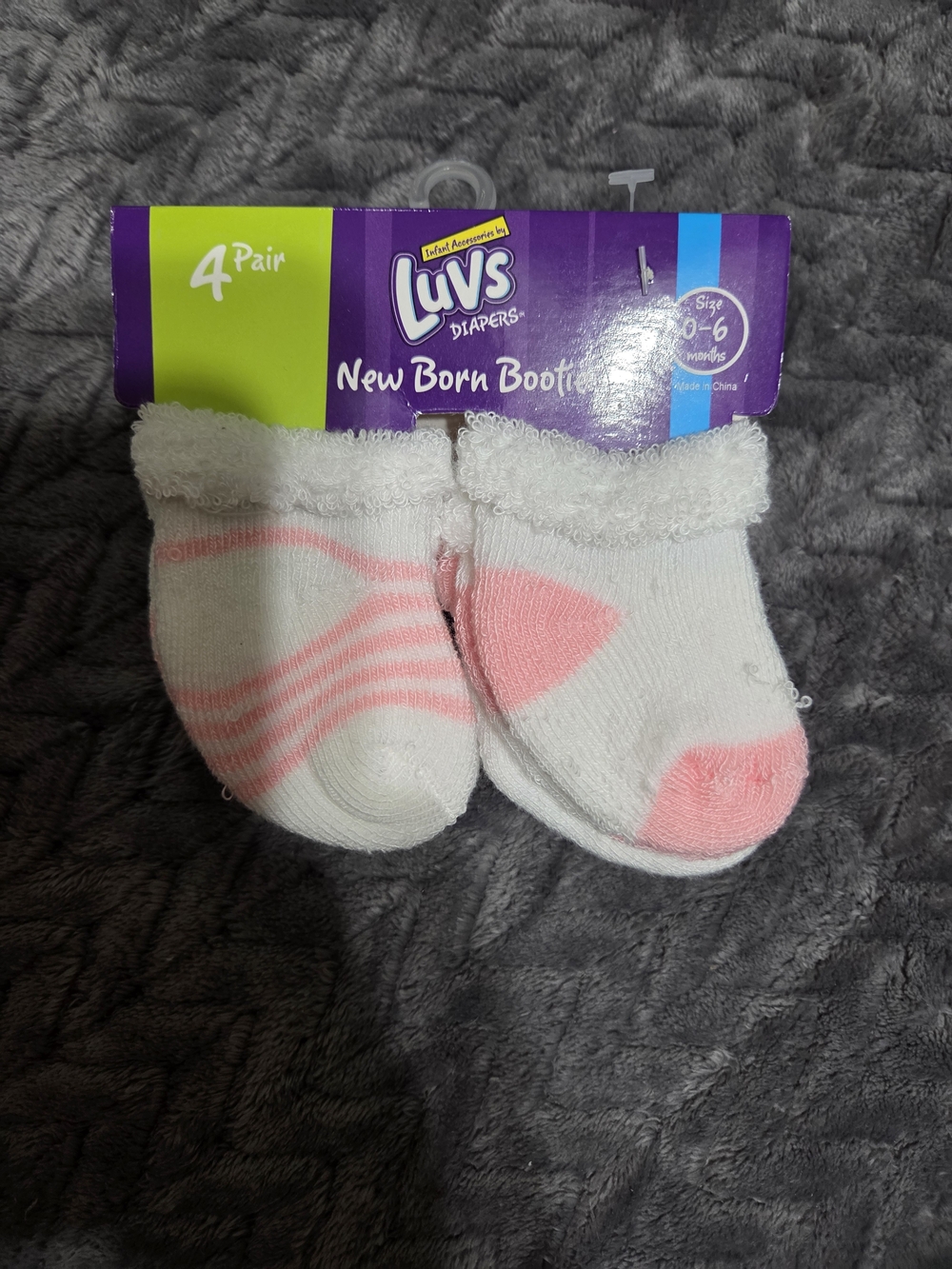 Luvs Newborn Baby Booties - Set Of 4